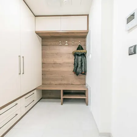 Quiet & New Apartment Near City Center With Garage Prag Exterior foto